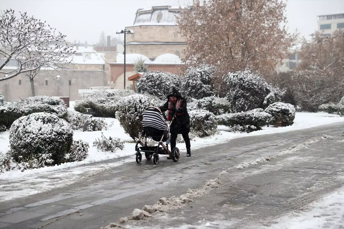 Sivas’ta Kar Yağışı Etkili