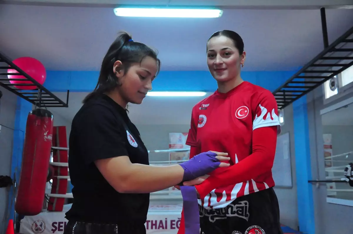 Muay Thai’de Kardeşler Arasında Başarı Yarışı